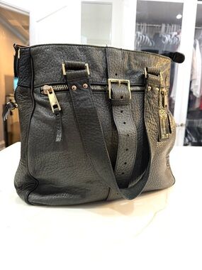 Charles David pebbled leather multi-pocket shoulder hobo bag